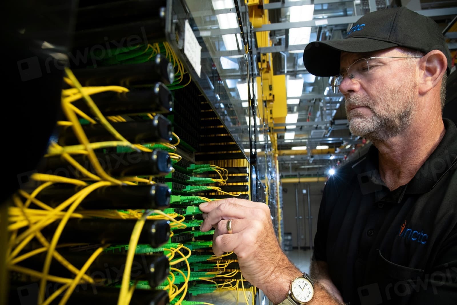 Remote hands & maintenance